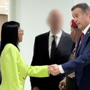 se-confirma-reunion-entre-delcy-rodriguez-y-el-director-de-la-cia-en-miraflores