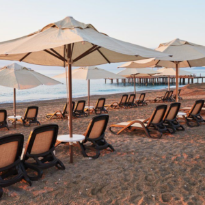 cuanto-salen-las-sombrillas-para-la-playa-en-2026:-opciones-y-costos