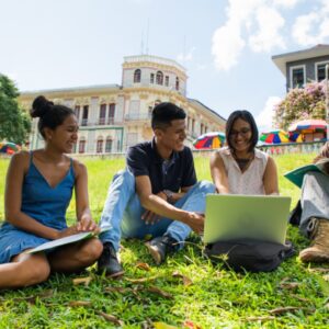 nuevas-becas-para-maestrias-en-espana:-como-acceder-y-quienes-pueden-postular