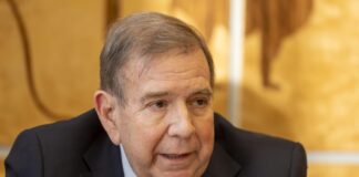 González Urrutia celebra la excarcelación de su año, pero exige libertad para todos los presos políticos gonzalez-urrutia-celebra-la-excarcelacion-de-su-ano,-pero-exige-libertad-para-todos-los-presos-politicos