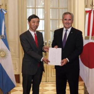 nuevo-embajador-japones-presenta-cartas-credenciales-al-canciller-argentino