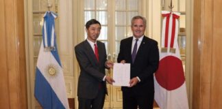 Nuevo embajador japonés presenta cartas credenciales al canciller argentino nuevo-embajador-japones-presenta-cartas-credenciales-al-canciller-argentino