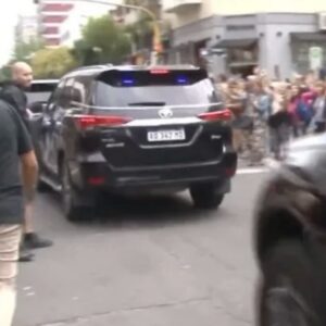 atacaron-la-camioneta-de-javier-milei-en-mar-del-plata