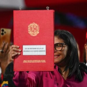 estados-unidos-alivia-las-sanciones-a-venezuela-tras-las-reformas-del-sector-petrolero