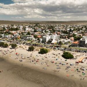 en-puerto-madryn-febrero-arranca-con-triatlon,-campeonado-de-aguas-abiertas-y-futvoley