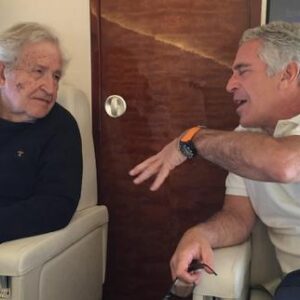 asunto-epstein:-noam-chomsky-se-montrait,-en2019,-solidaire-de-la-maniere-horrible-dont-son-ami-etaittreatmente