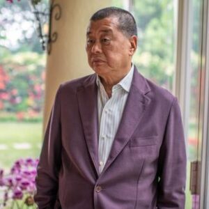 jimmy-lai,-magnate-de-la-prensa-hongkonesa-devenu-lennemi-numero-publico-del-regimen-comunista-chino,-condenado-a-vingt-ans-de-prision