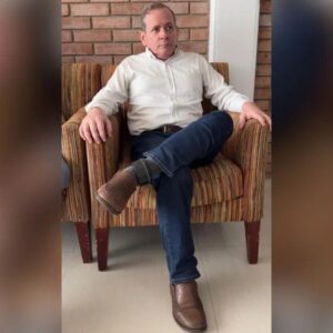 grillete-electronico-y-silenciado:-asi-cumple-juan-pablo-guanipa-su-arresto-domiciliario