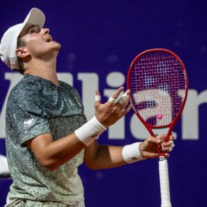 argentina-open-2026:-defending-champion-fonseca-loses-in-second-round
