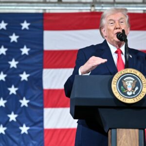 trump-en-homenaje-a-soldados-que-atraparon-a-maduro:-estoy-orgulloso-de-ser-su-comandante