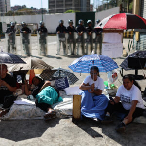 familiares-de-presos-politicos-mantienen-huelga-de-hambre-en-zona-7