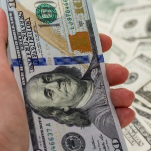 el-mercado-mira-al-dolar-con-cautela-mientras-sigue-la-pax-cambiaria-en-febrero