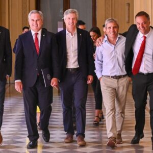 estanflacion:-el-gobierno-estima-que-la-inflacion-bajara-en-dos-meses,-pero-es-cauteloso-con-la-actividad