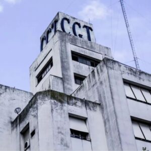 argentinas-trade-unions-call-for-general-strike-against-mileis-labor-reform