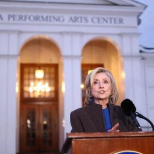 asunto-epstein:-hillary-clinton-sufre-una-larga-y-repetitiva-declaracion