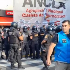 senate-to-debate-labor-reform-amid-growing-tension-outside-congress