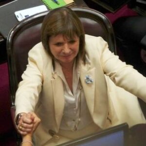 el-congreso-de-argentina-vota-para-bajar-la-edad-de-responsabilidad-penal-a-14-anos