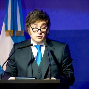 milei-kicks-off-new-international-trip-with-stops-in-the-us-and-chile