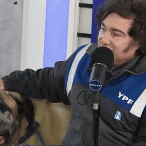 duelo-en-olivos:-murio-uno-de-los-perros-de-javier-milei