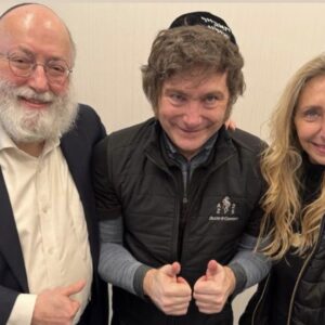 milei-volvio-a-visitar-la-tumba-del-rebe-de-lubavitch-en-nueva-york