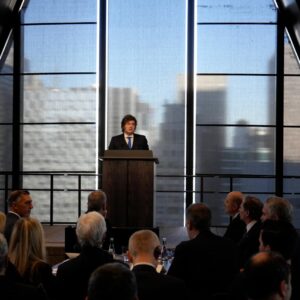 milei-rails-against-argentine-business-leaders-in-new-york