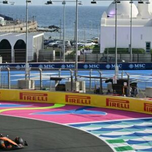 la-formula-anual-de-los-grandes-premios-de-bahrein-y-arabia-saudita-es-la-razon-de-la-guerra-en-medio-oriente