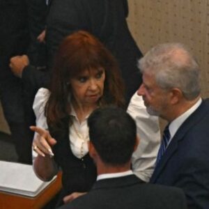 cristina-fernandez-de-kirchner-ataca-en-su-comparecencia-ante-el-tribunal-del-juicio-cuadernos