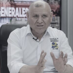 candidato-presidencial-napoleon-becerra-cae-en-un-accidente-de-transito-en-ayacucho
