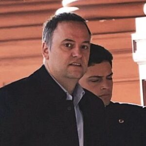 adorni-bajo-presion-mientras-una-nueva-denuncia-cuestiona-los-contratos-estatales