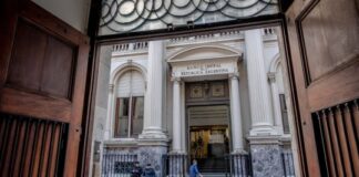 La mejora de la calificación de Argentina depende de la acumulación de reservas, dice Fitch la-mejora-de-la-calificacion-de-argentina-depende-de-la-acumulacion-de-reservas,-dice-fitch