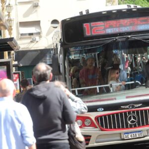 why-traveling-on-public-transport-in-buenos-aires-has-become-hell