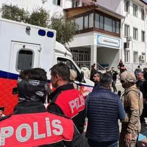 attaque-armee-dans-une-ecole-en-turquie:-au-moins-9morts-et-13blesses