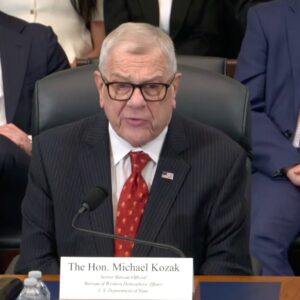 no-tenemos-una-fecha-para-elecciones-en-venezuela,-pero-estamos-enfocados-en-los-pasos,-dice-michael-kozak