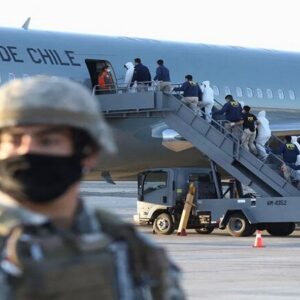 chile-comenzo-expulsion-de-migrantes-por-orden-del-presidente-kast