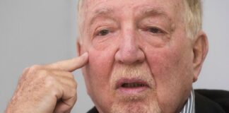 El economista que formó a Javier Milei sugirió 3 cambios en el programa económico: “Esto no es sostenible ni durable” el-economista-que-formo-a-javier-milei-sugirio-3-cambios-en-el-programa-economico:-“esto-no-es-sostenible-ni-durable”