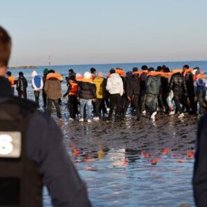 nuevo-acuerdo-franco-britanico-para-acabar-con-los-recorridos-de-los-inmigrantes-en-la-mancha