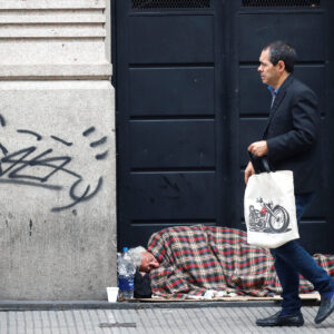 government-claims-there-are-only-9,421-homeless-people-in-argentina-ngos-do-not-agree