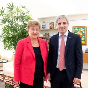 el-gobierno-piso-pagos-por-$2-billones-en-marzo-para-cerrar-la-revision-del-fmi