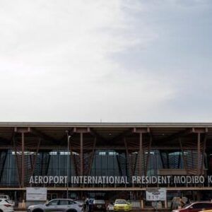 en-mali,-larmee-fait-etat-de-combats-avec-des-groups-terroristas-a-bamako-et-dans-plusieurs-villes