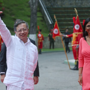 petro-llega-a-miraflores-para-reunirse-con-delcy-rodriguez