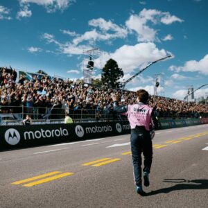 franco-colapintos-exhibition-proves-argentinas-passion-for-f1-deserves-a-home-race