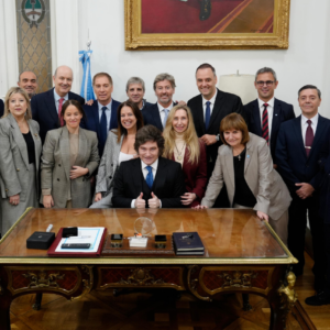 chief-of-staff-adorni-speaks-to-congress-amid-illicit-enrichment-accusations