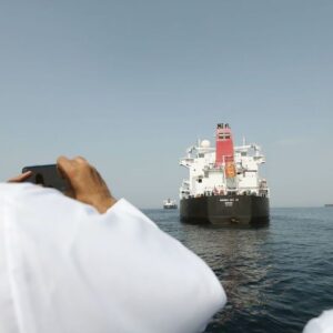 quiebre-en-la-opep:-que-escenario-se-abre-para-el-petroleo-tras-la-salida-de-emiratos-arabes-unidos