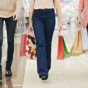 como-aprovechar-las-ofertas-y-no-perder-dolares:-que-es-lo-que-conviene-comprar-en-el-exterior