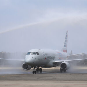 aterriza-en-maiquetia-vuelo-de-american-airlines-que-reabre-conexion-entre-venezuela-y-eeuu