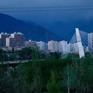 en-directo,-guerra-en-medio-oriente:-la-situacion-es-de-nueva-normalidad-en-teheran-despues-de-la-activacion-de-los-sistemas-de-defensa-aerea,-segun-las-agencias-iranies