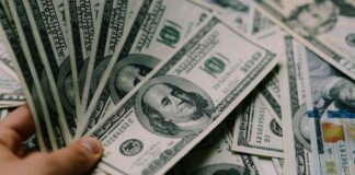 Dólar: la oferta de divisas sostiene la calma cambiaria, aunque el mayorista se ubica otra vez arriba de $1.400 dolar:-la-oferta-de-divisas-sostiene-la-calma-cambiaria,-aunque-el-mayorista-se-ubica-otra-vez-arriba-de-$1.400
