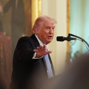 donald-trump-renuncia-a-la-provision-de-rouvrir-le-detroit-d’ormuz-por-la-fuerza