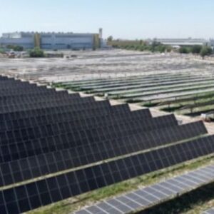 asi-es-el-primer-parque-solar-argentino-dedicado-a-la-fabricacion-de-autos