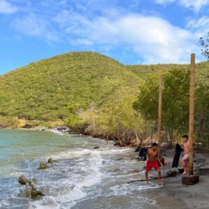 el-mar-borro-la-playa:-santa-marta-cierra-cabo-tortuga-por-30-dias-para-intentar-salvar-uno-de-sus-sectores-turisticos-mas-importantes